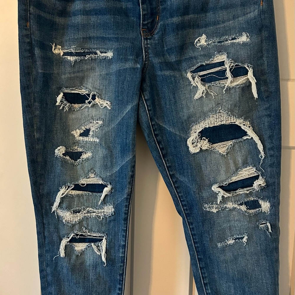 American Eagle Outfitters Distressed Indigo Boyfriend Jeans